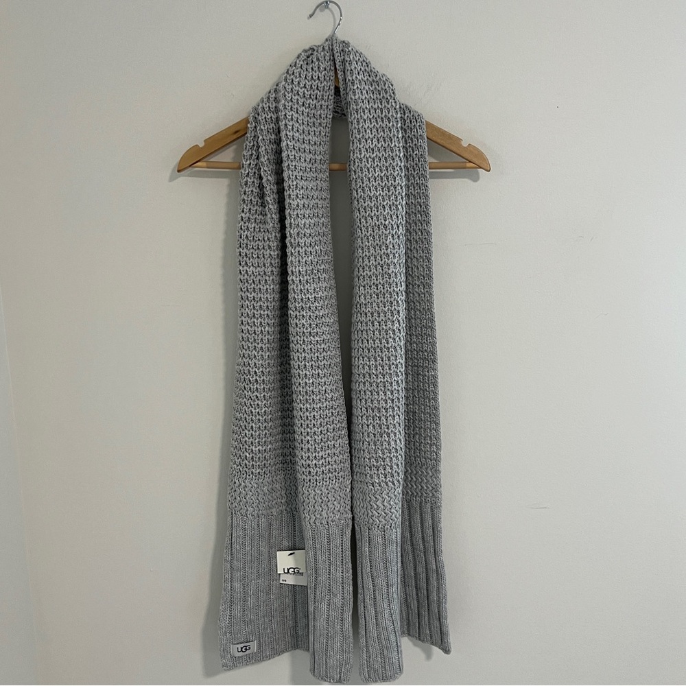 UGG Women's Knit Scarf Light Gray Textured Wrap